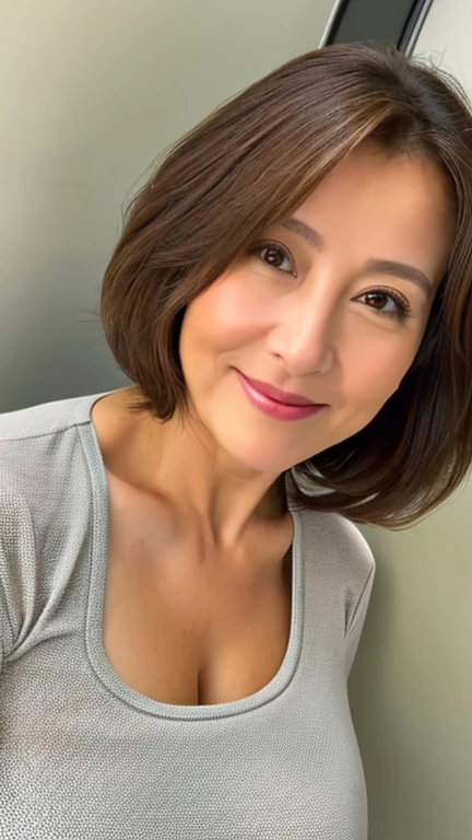 ((photograph))、本物のphotograph、((highest quality)),((High definition 8K )), ((highest quality))、48 years old、Brown medium hair,((Sweaty skin))((Sweaty skin)), big breasts、White blouse、very good、In the office、gentle smile、A gaze that seduces viewers、