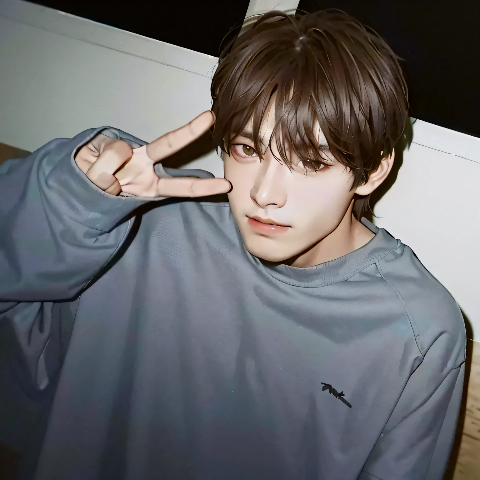 Arafed hombre con una camisa negra y una sudadera con capucha negra, cai xukun, pintar ulzzang, handsome japanese demon boy, foto de perfil en la cabeza, xqc, contraction transmitter / jugador ludwig, sakimichan, cuchilla del grupo de drenaje, 1 7-year-old boy with a thin face, El chico tiene el pelo negro corto., foto de perfil 1024px