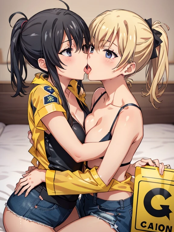 (((Browsing Caution)))、hug2Top quality talent Deep Kiss joy Intertwining tongues beautiful girl black hair and blonde ponytail On the bed. Caution required when viewing.、Small breasts