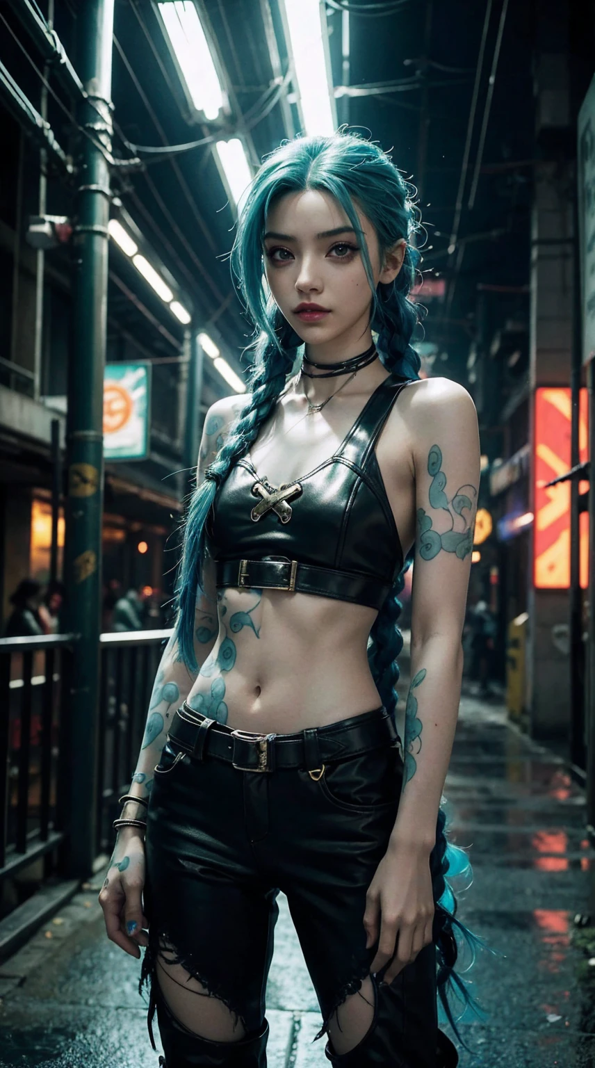 jinx arcano, uma mulher com cabelo verde e tatuagens, mulher cyberpunk mulher anime, pants, Deusa cyberpunk raivosa bonita, estilo de arte cyberpunk, arte digital de anime cyberpunk, arte de anime cyberpunk, Arcane Jinx Retrato, arte de anime cyberpunk, arte com tema cyberpunk, cyberpunk fantasia sombria, estilo arcano, 1 garota, stars tattoo on arm, asymmetrical bangs, faixa, cabelo verde, Green braids, camisa marrom, tatuagem de estrelas, lateralmente, cabelo verde, cabelo longo, olhos cor de rosa, Red lips, standing , tatuagem de nuvem, twin braids. Jinx de arcano. Garota de cabelo verde, garota de twin braids, Jinx em um lugar em chamas, Fagulha, esferas de luz, movie poster, Jinx, Arcane\(Liga das Lendas\