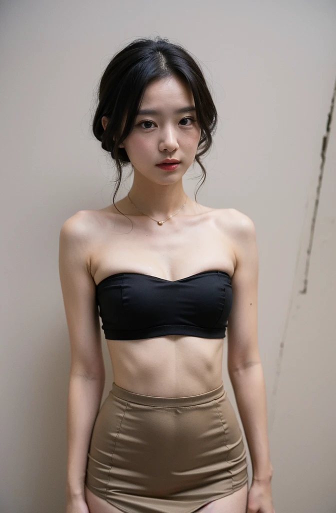 (Highly detailed body,Highly detailed face,the best quality:1.2) ,a woman with,Look at viewers,(Pink bandeau,a black pleated skirt,Black lace collar)(Big breasted 1.2),(Middle of the catwalk:1.2)