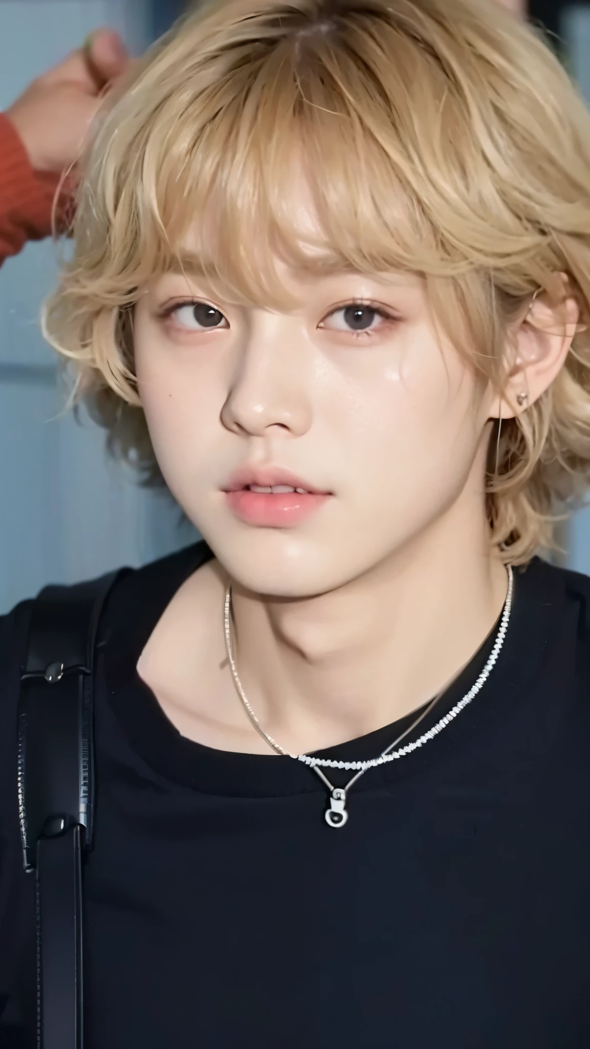 There's a kid with headphones on and a pink sweater, ulzzang, Ulzzang masculino, Wan adorable cara coreana, Cai Xukun, kanliu666, Jinyoung Shin, Ruan lindo vtuber, Kim Doyoung, Chiho, e-chica, E - Chica, Jung Jaehyun, Jaeyeon Nam, Sakimichan , 4k