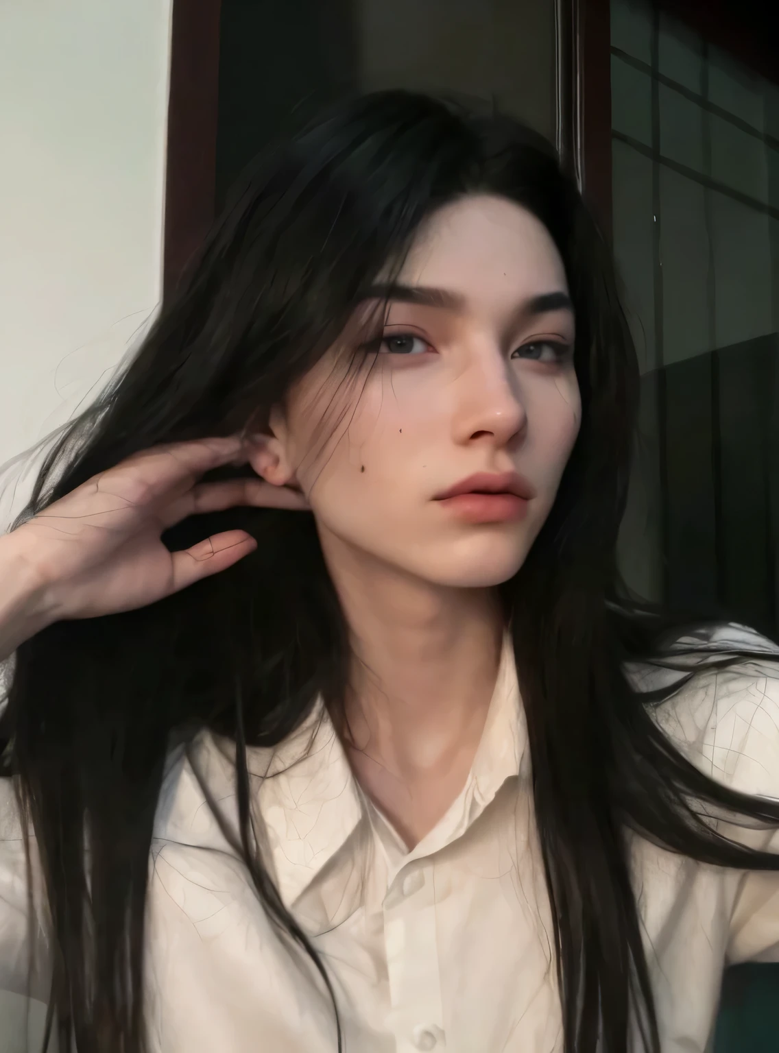androgynous face.
