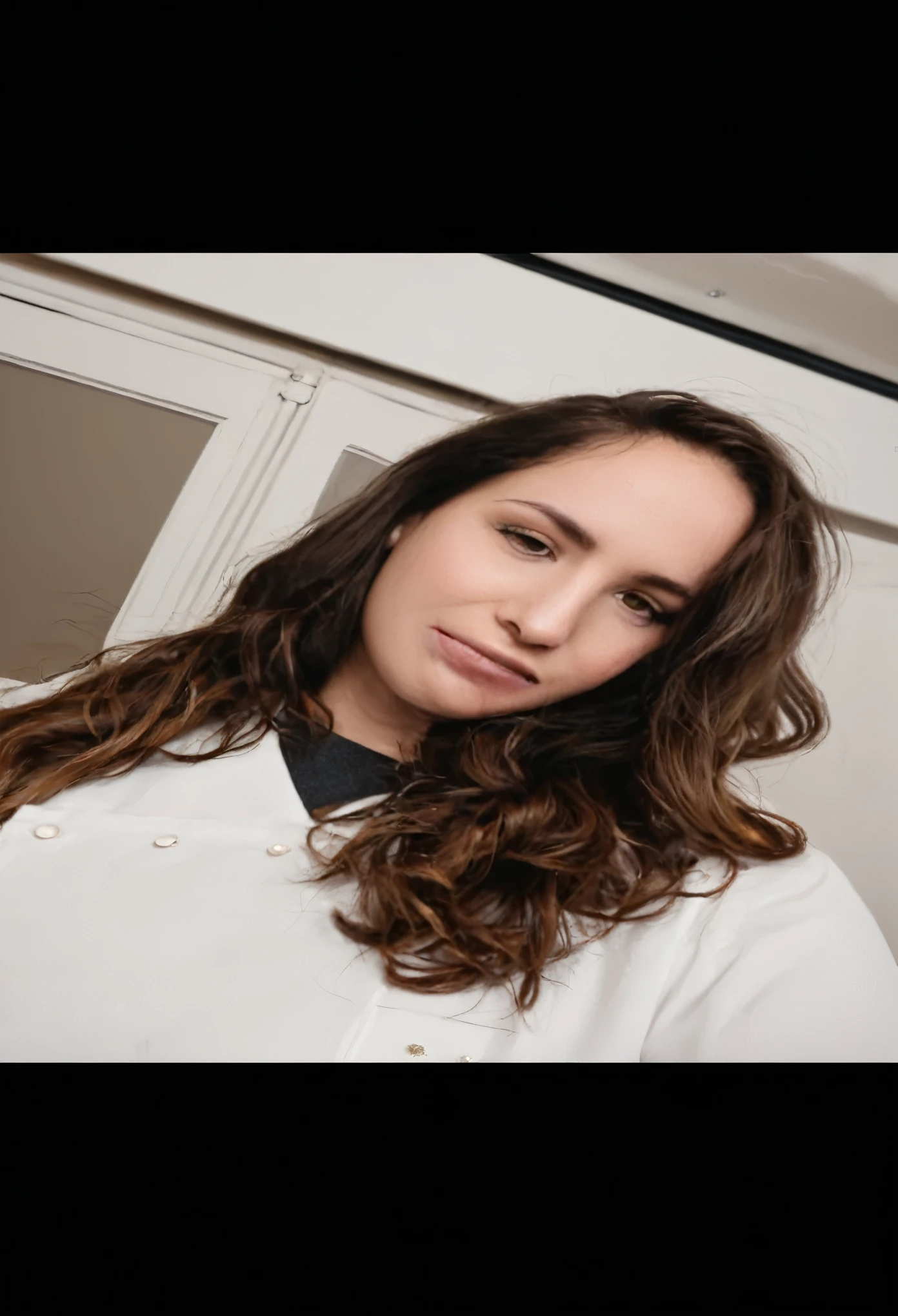 4 bites noires qui ejaculent sur elle