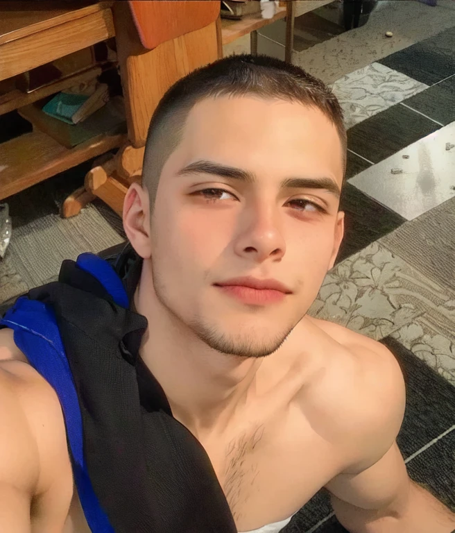 hay un hombre con una camisa azul y una corbata negra, contraction transmitter / jugador ludwig, taken in the early 2020s, 18 years, jovencito, joven griego, foto de perfil, 16 years old, cara ancha bien afeitada, 22 years, cara perfecta y chico, imagen de perfil, around 19 years