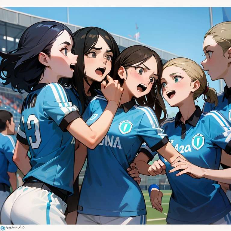 ( caras hermosas) The Napoli women's soccer team celebrates its victory (Pelo negro y italianas), en la cancha de fondo, uniforme azul claro