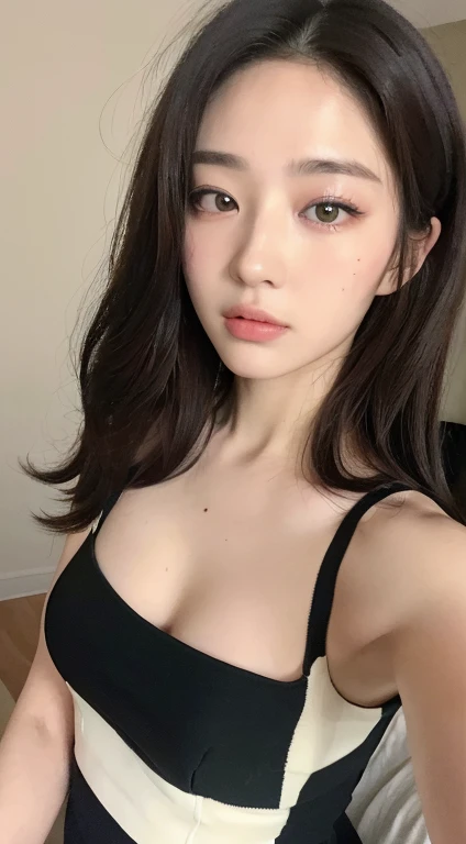 ((top-quality、8k、masterpiece:1.3))、a beauty、Hidden Face、1girl in、a beauty:1.3、Slender Abs:1.1、camisole vest、random hairstyle、small tit(Sitting in bed)、hyperdetailed face、very detailed lips、A detailed eye、double eyelid、exposed small cleavage、