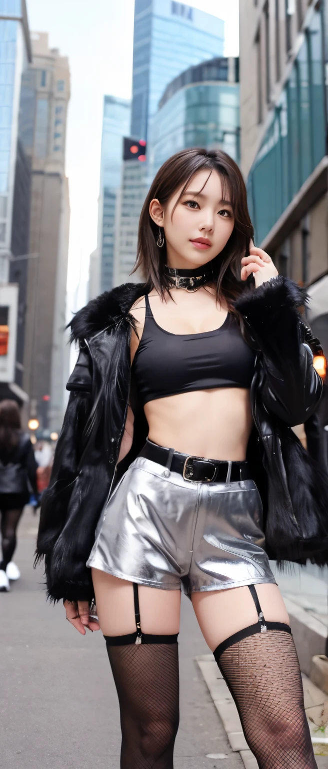 Wild idol girl、whole body、Good style、、、Wild silver tight shorts、Fantastic City、、、Gorgeous black fur jacket、Great belt、Fishnet tights