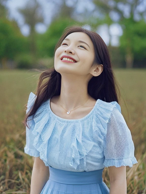 Japanese　Beautiful woman　smile　　Gazing into the distance　Full body photography　Standing looking up at the sky　Long Hair　　White color frill skirt　Blue mesh blouse