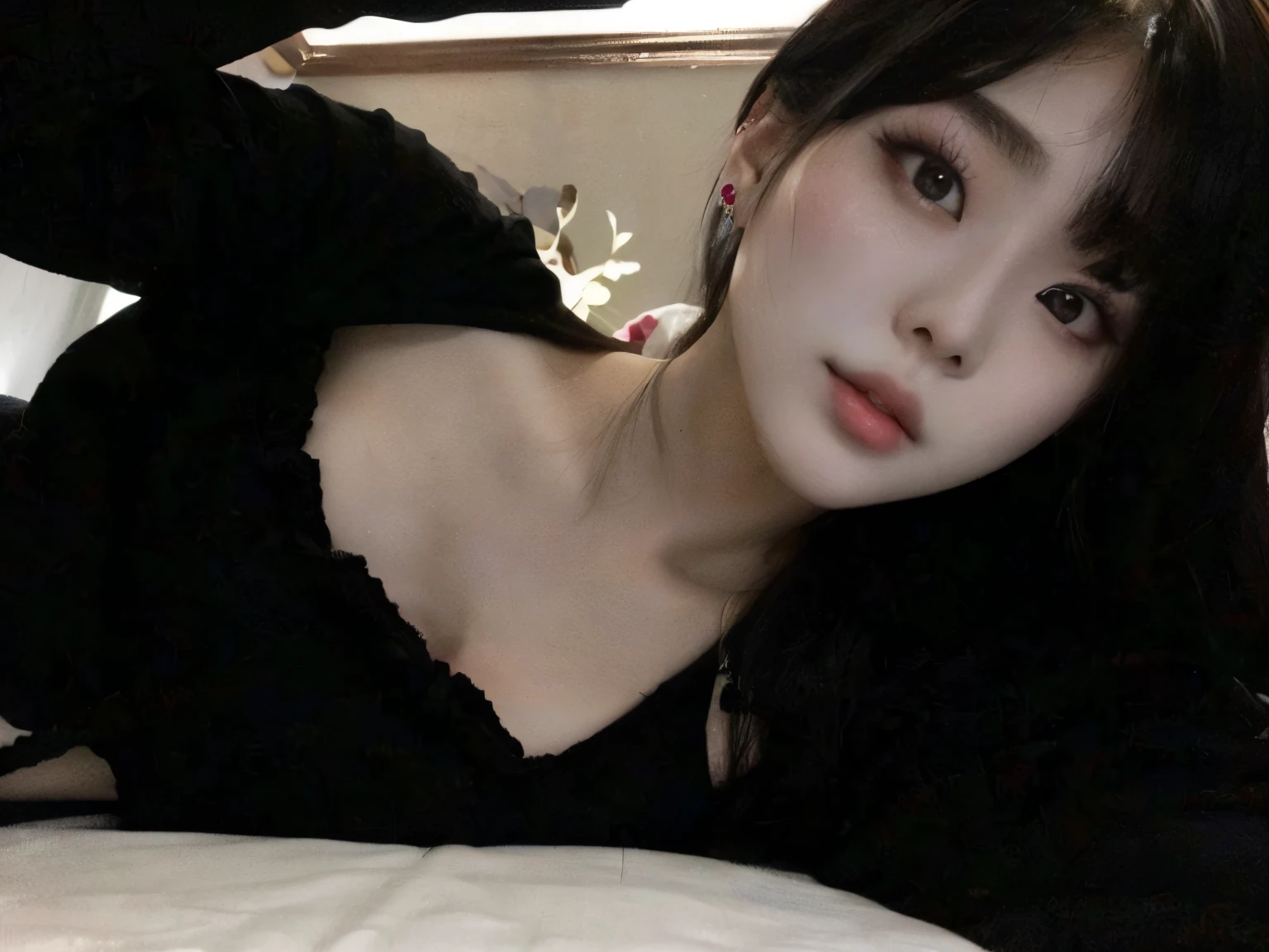 hay una mujer acostada en una cama con una camisa negra, cruel korean gothic girl, pale porcelain white skin, sakimichan, Yoshitomo Nara, ulzzang, 1 8 son, muchacha coreana, foto de perfil, heonhwa choe, sun yunjoo, hermosa mujer surcoreana, bbwchan