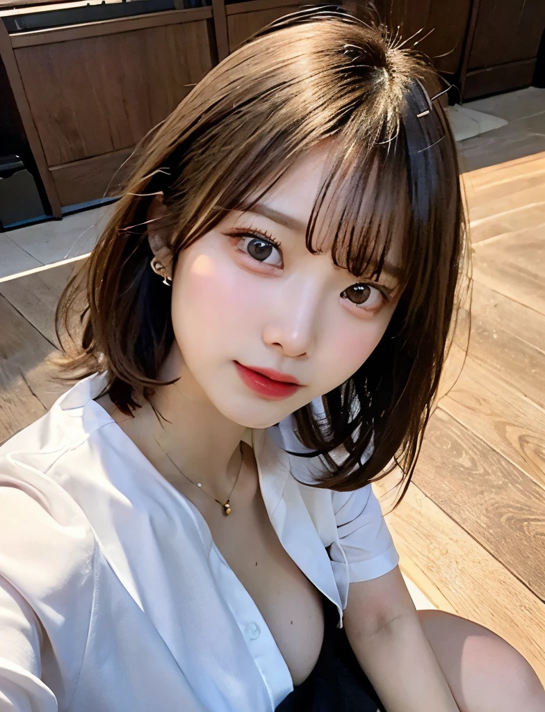 Cleavage visible shirt、Unbutton it