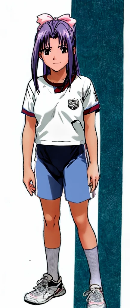 Tall Momoko Koigakubo is standing with a smile on her face in a white gym suit and knee-length gym shorts.。