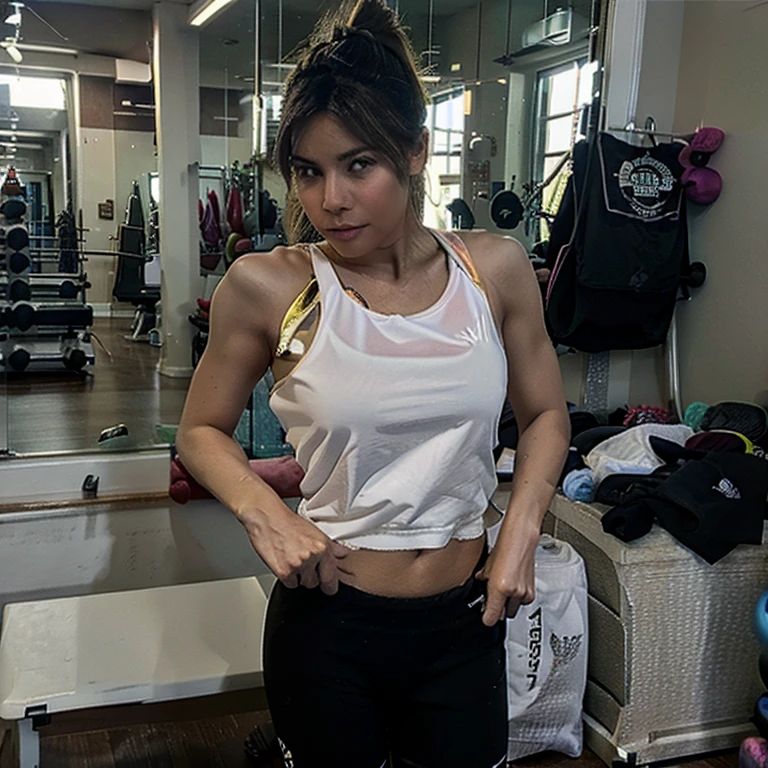 En el gym con ropa corta