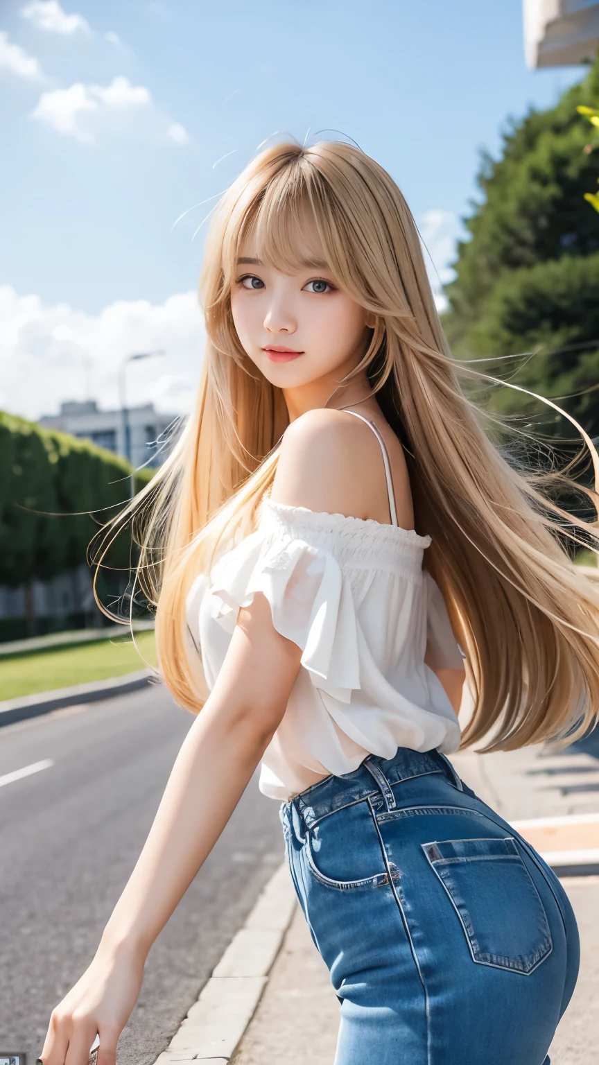 Sexy big 、Sexy cute looks and cute beautiful girl, Beautiful and sexy face、A strong wind blows my hair in front of my face、With straight blonde hair、Beautiful, cute and sexy eyes hidden behind long bangs
