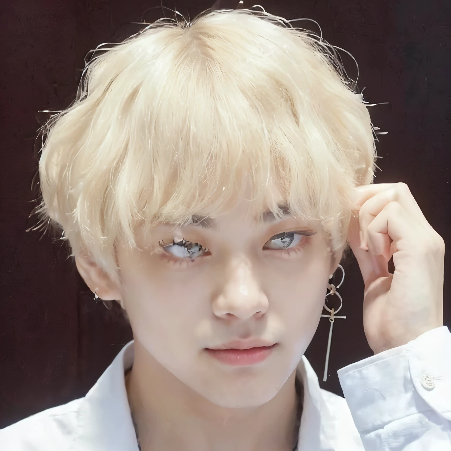 the right eyelid is swollen, Taehyung \the full lips, accurate Taehyung face, Taehyung\o nariz grego, Kim Taehyung, Taehyung, taehyung , your eyes seem wise, cai xukun, delicate androgynous prince, ironic smile, tem um olhar penetrante cabelos brancos como a neve/her eyes are blue and white eyelashes and like dolls. Taehyung menino delicado e doce.