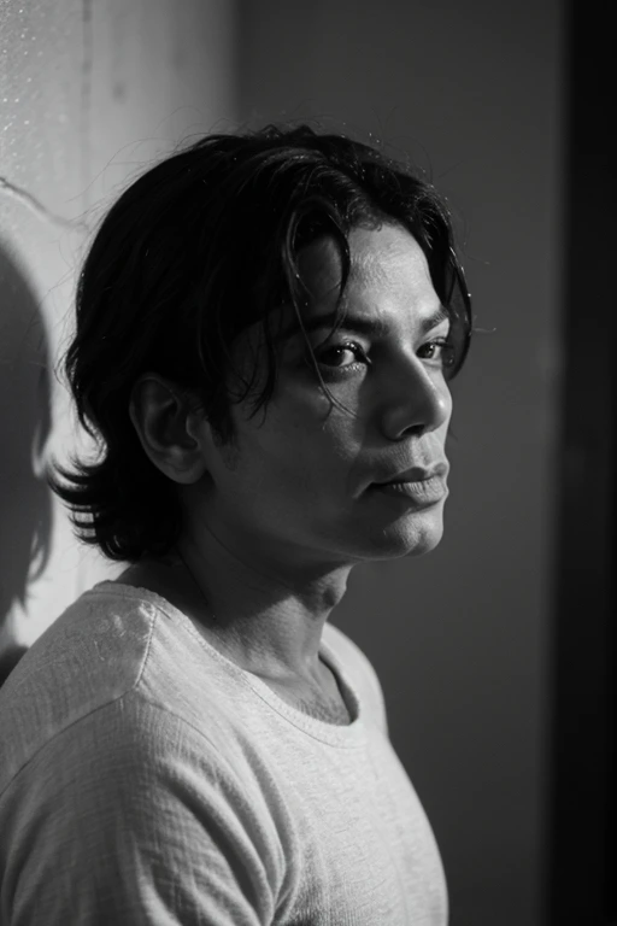 Michael jackson uttar pradeshi man version side view black and white photo looking at camera