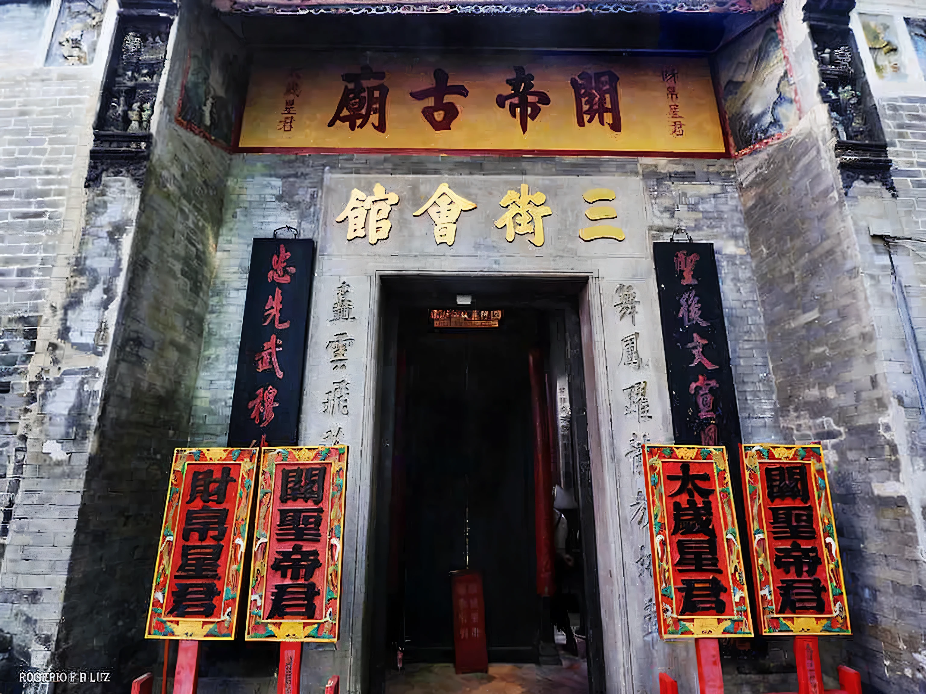 There is a building，There is a door and a sign on it, Taoist Temples in Huangshan, Taoist temples and monks, Tang Palace, gujian, In line with Chinese aesthetics, nanquan, Chiba Yudai, An ancient, zhouzhuang ancient town, like jiufen, Nguyen Gia Style