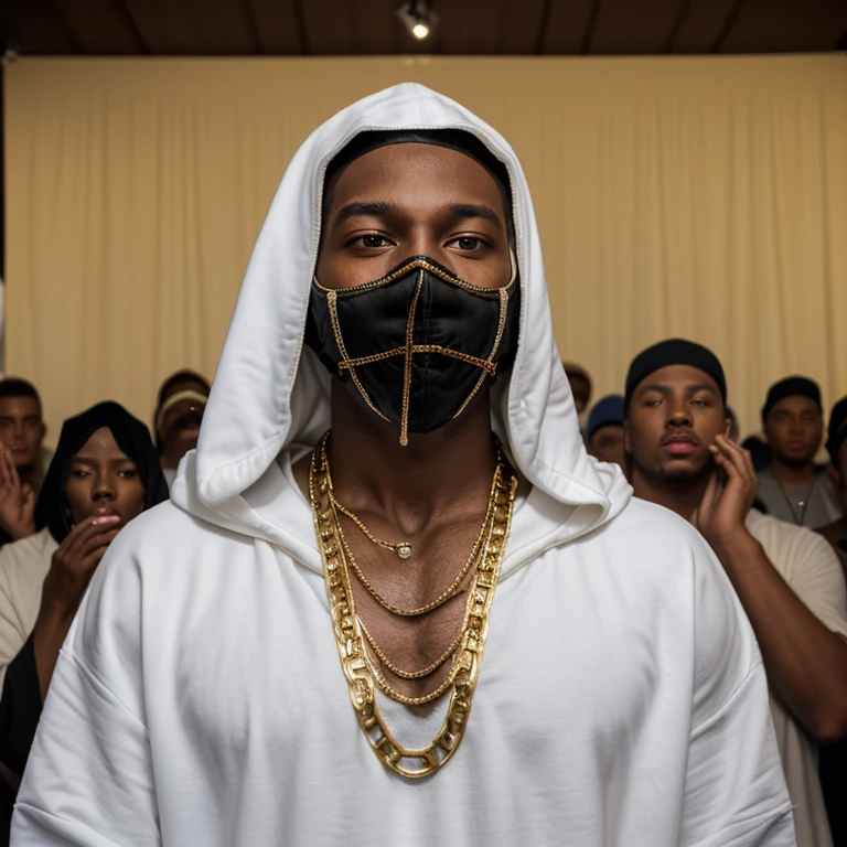 Young black man singing at the SHOW and many people watching, Several gold chains around his neck, White clothes with a hood on his head,Homem mascarado,facas no peito