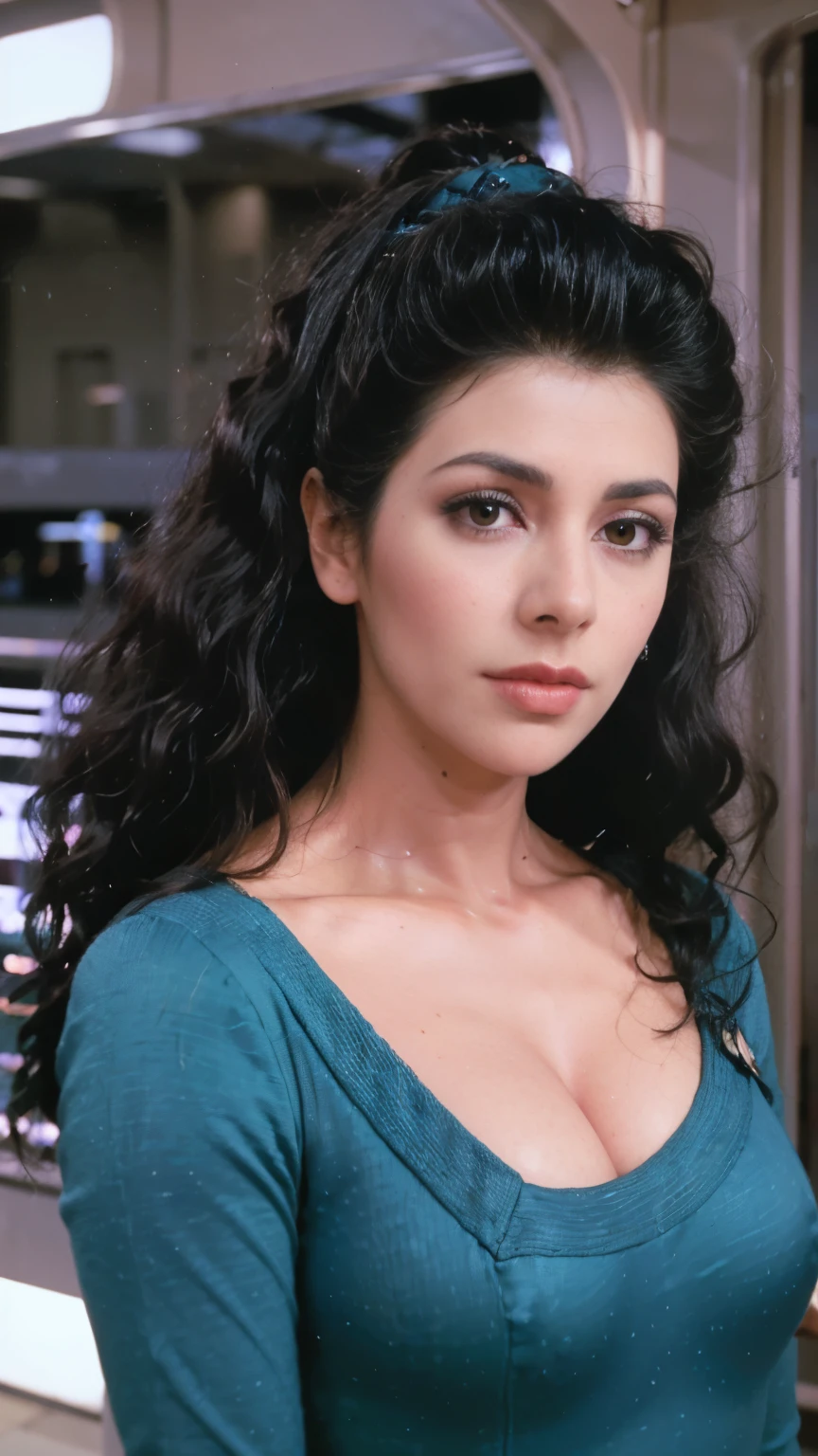 nsfw, (ultra realista),foto, alta calidad, analog photography gasped , (low lighting), sombra, neon ambiance,portrait of a girl, d3a2n2a7-smf, black hair, blue dress, cleavage, makeup, curly hairgasped, pelo negro, ojos detallados, ((babea))