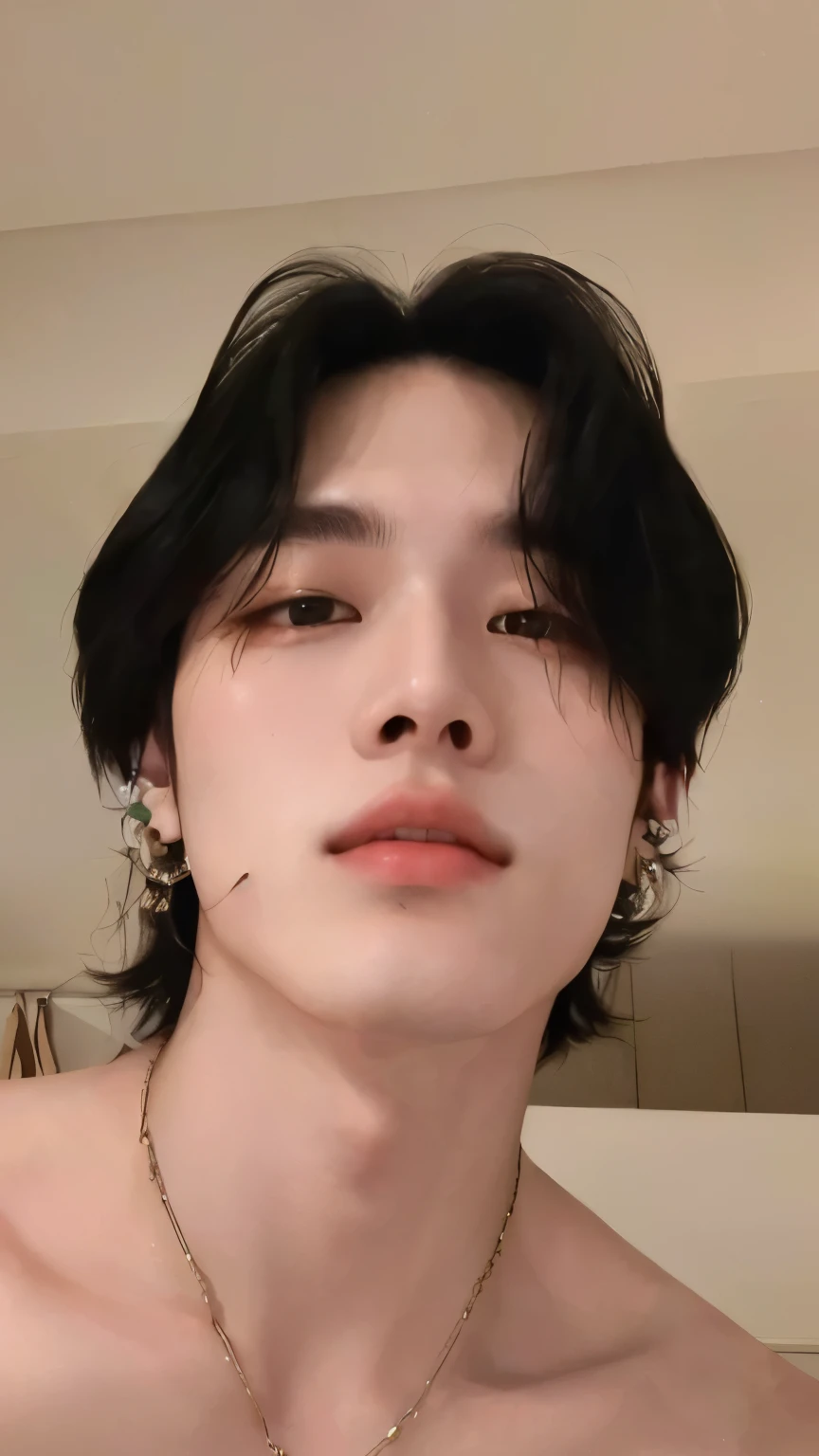 There is a man with a necklace around his neck and a necklace around his neck, Yanjun Chengt, homem sul-coreano, 27 anos de idade, Hong junho hyung, hyung tae, 22 anos de idade, adorable and pale korean face, Tae June Kim, taken at the beginning of 2020, cute japanese demon boy, 23 anos, Jung Jaehyun