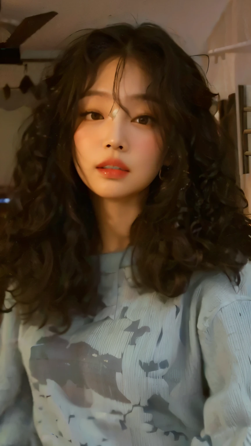 Jennie Kim curly hair