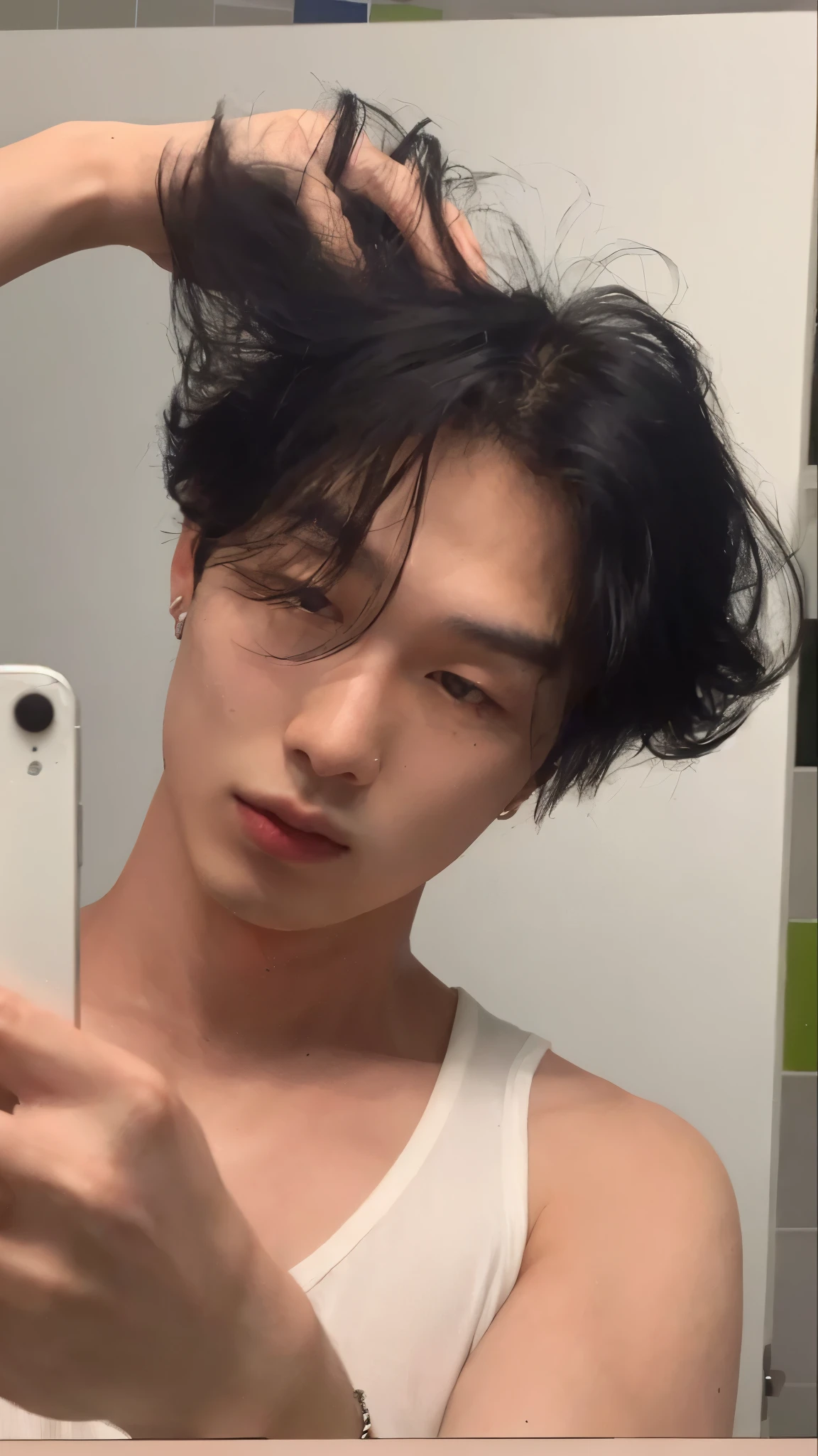 homem arafiado com cabelo preto e uma blusa branca tirando uma selfie, Tae June Kim, Jinyoung Shin, Hong junho hyung, 18 anos de idade, hyung tae, Jaeyeon Nam, 22 anos de idade, homem sul-coreano, Steven Jung, Yanjun Chengt, Kim Doyoung, 21 anos de idade, Wonbin Lee, hyung tae kim