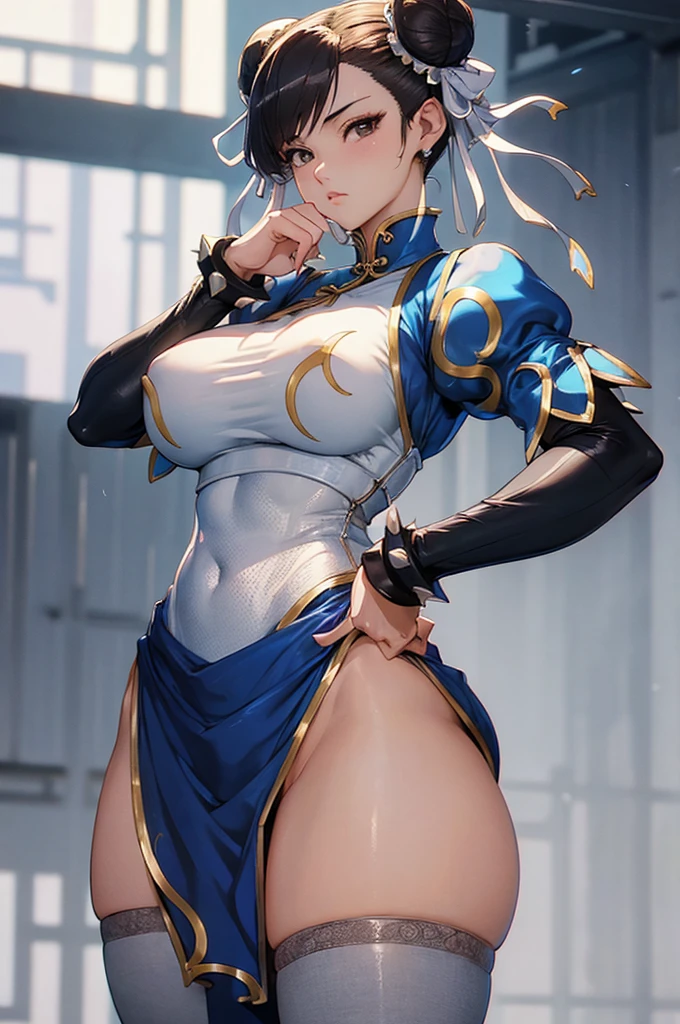 chun li,,obra de arte, melhor qualidade, agrias, gray sweater, collant preto, standing, olhando para o espectador, cabelo loiro
