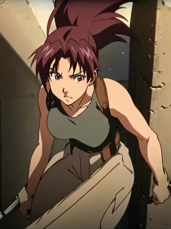 Chica con pelo rojo ondulado, Brown eyes, Camisa negra sin mangas, pantalones cortos negros, pelo volando, mirando fijamente a algo, En una ciudad en ruinas. A punto de entrar en combate.