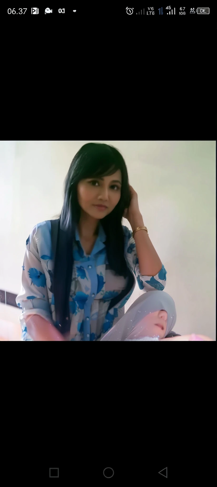 50 years Old, Hijab Indonesian mature woman, Big Tits : 66.9, Gamis, Breast out from her clothes : 1.9, at doctor office, Dark light, at Nighttime