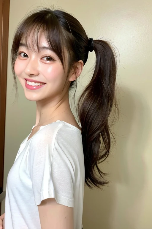 Japanese、high school girl、High resolution、Masterpiece、Fine-grained skin type、high resolution、Reality、Indoors, in front of a white wall、Stand upright、smile、、白いsexyなビキニ、ponytail、healthy、sexy