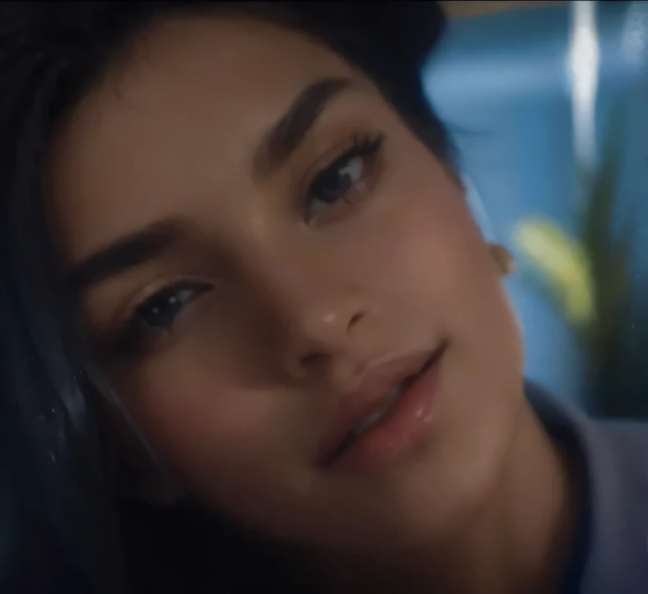 Es una chica hermosa con grades atributos en los pechos que posa para mi en hd arte porno
