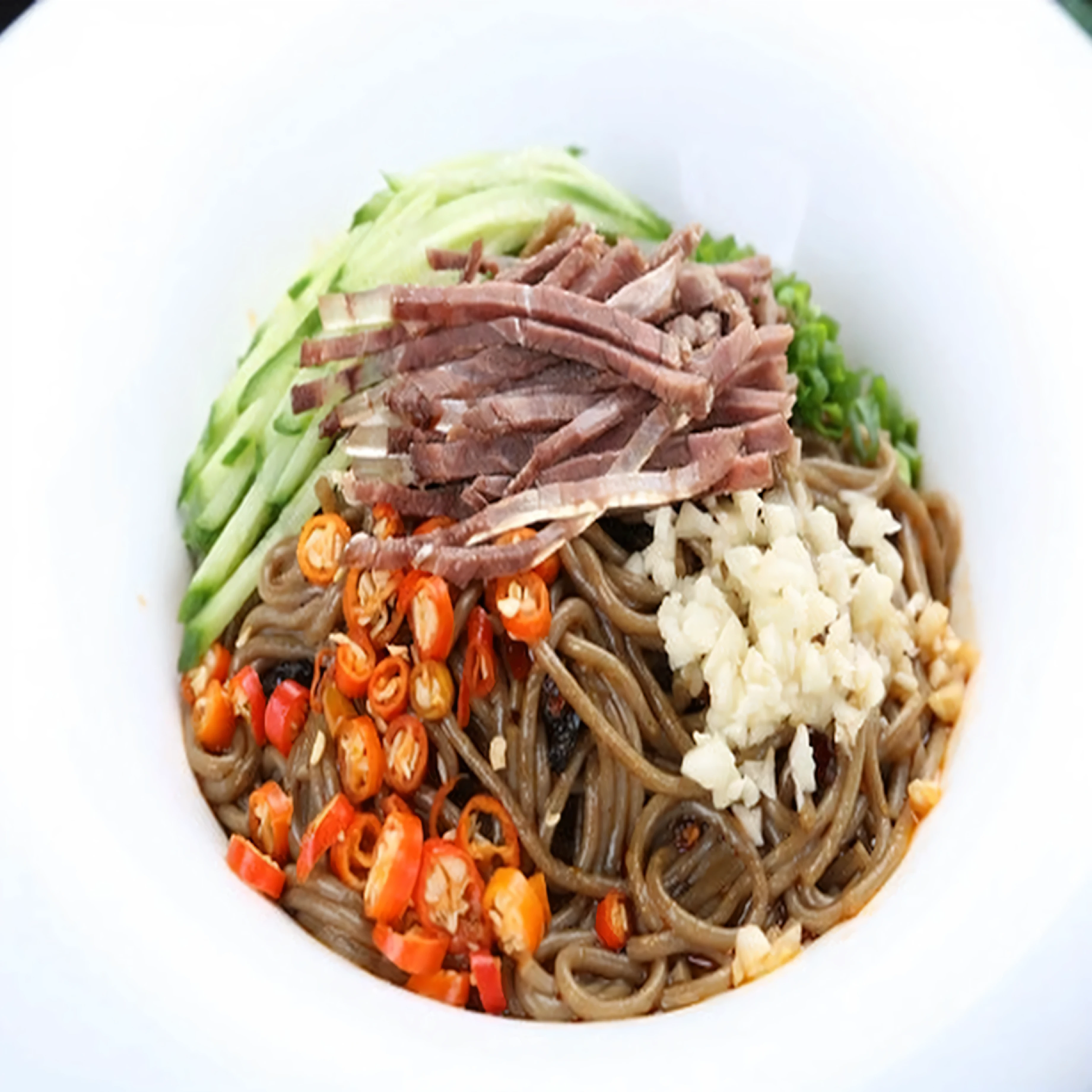 arafed Noodle with meat and vegetables in a white bowl, aokamei, Pan Renwei Style, Sichuan, Noodle, ❤🔥🍄🌪, tasty, Inspired by Wang Mian, gujian, style of guo hua, daopao, Synthetic, tasty, qiangshu, plate, thawan duchanee 风格