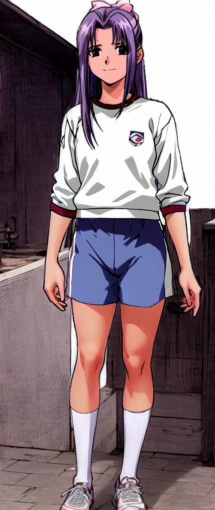Momoko Koigakubo, a tall woman with beautiful legs, is standing with a smile on her face in a white gym suit and knee-length gym shorts.。