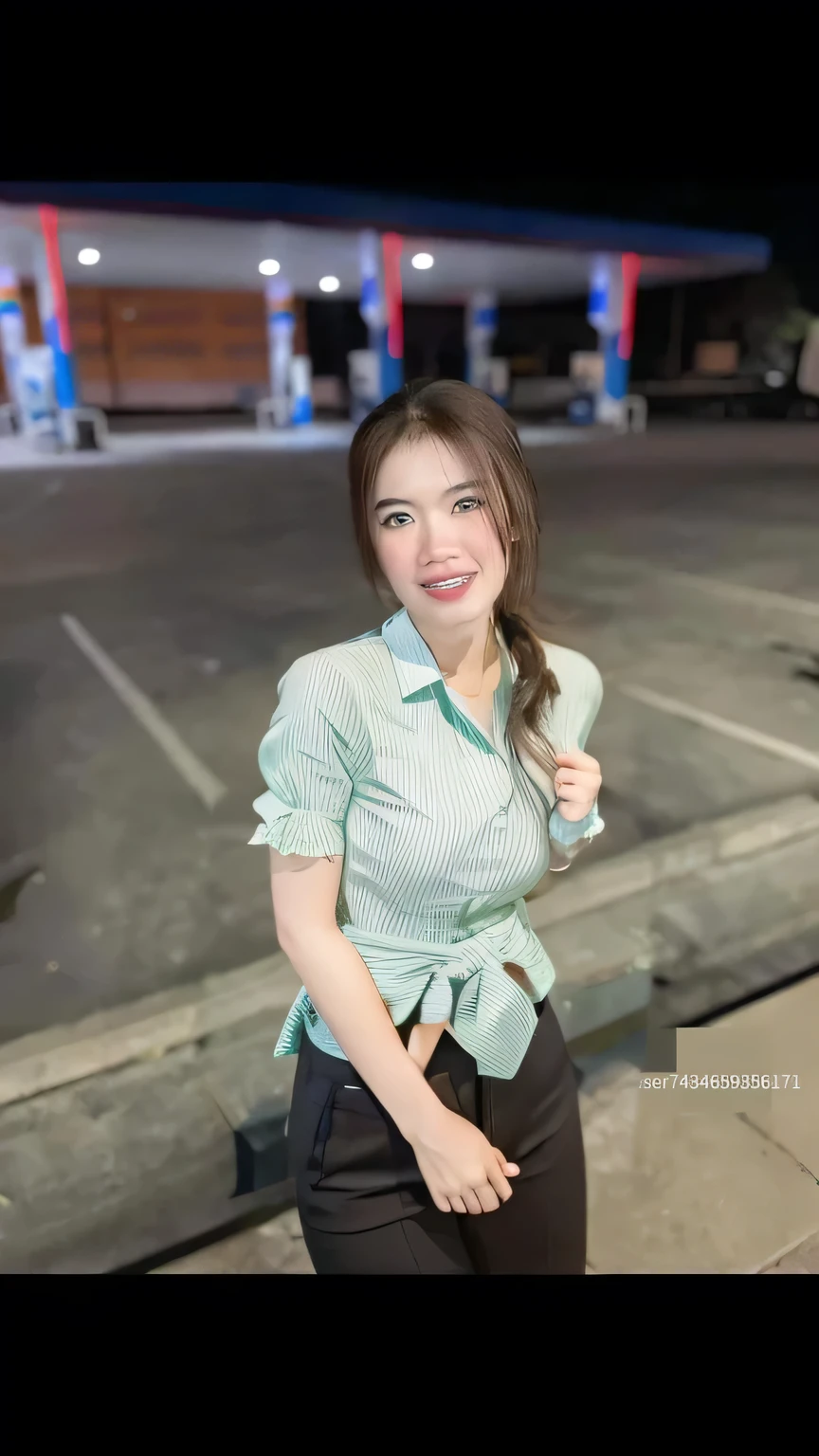 Tight shirt,open waist