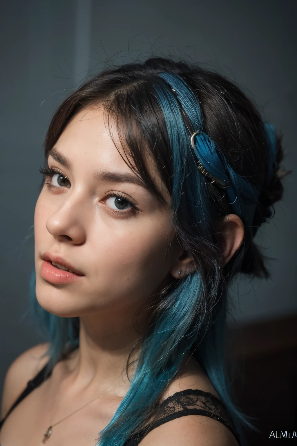 em 2D, uma logo marca azul com dois cirsulos paralelos e dentro deles escrito "Ensino Musical Melodia da Alma"