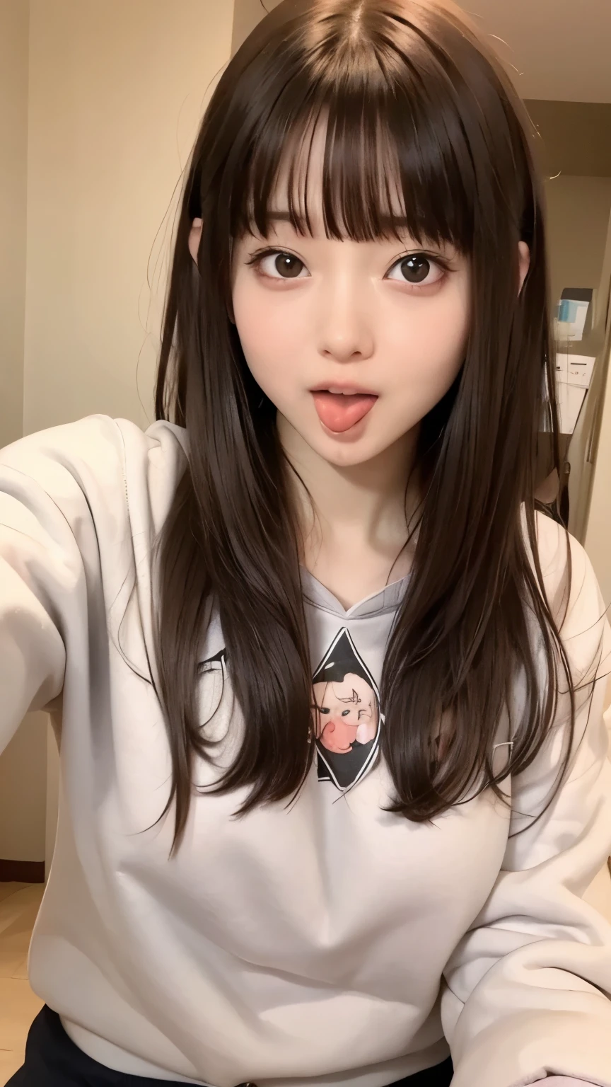 Beautiful droopy eyes、((Sweatshirts))、Big Breasts、Black Hair、Long Hair、((Blunt bangs))、Straight hair、White skin、Fair skin、((Sticking out tongue))、 drool from the tongue、Mouth smile