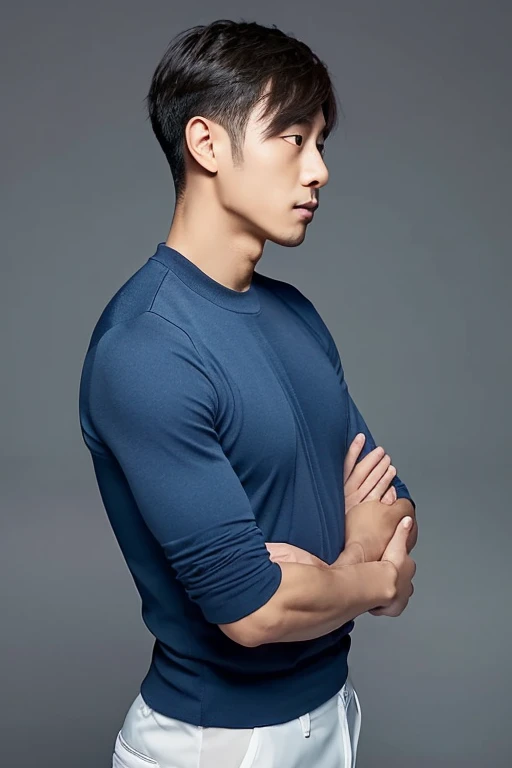 Profile of a man in plain clothes thinking with his arms folded(Plain background)