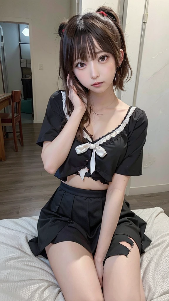 beautiful, masterpiece, highest quality, Highly detailed face, Perfect lighting,One girl, alone, matoi ryuuko, black serafuku, Black Skirt, Redhead, senketsu, Torn clothes, Underbust