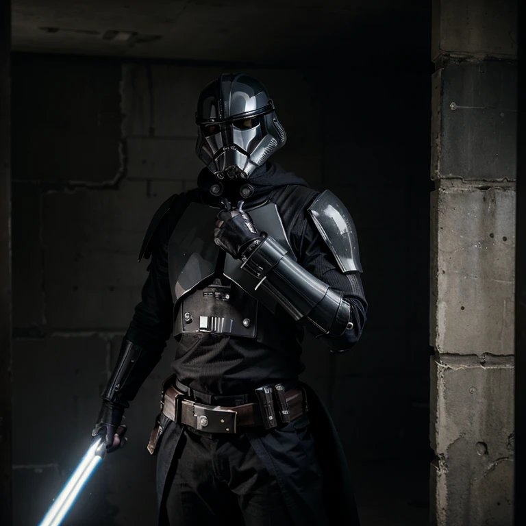Homme, style apocalypse, fragments d'armure de clone Trooper et halo, lightsaber attached to the belt, masque noir et capuche noir