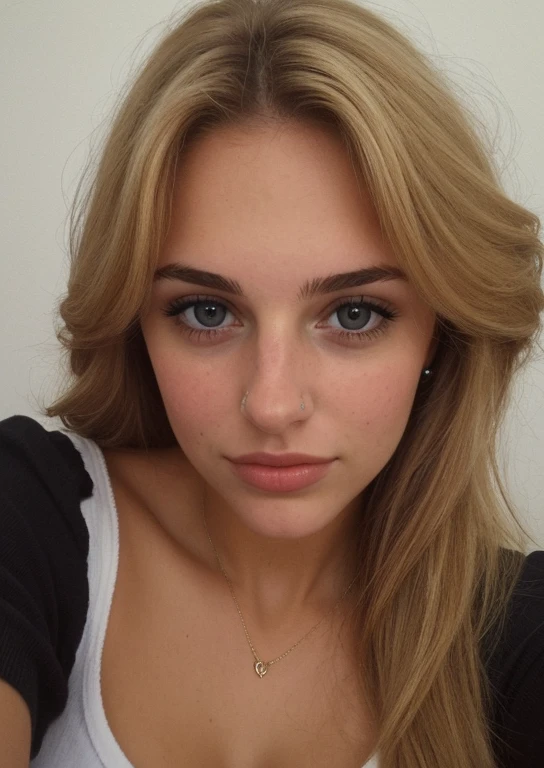 un selfie de una mujer joven y bonita, taken with iphone camera, rubia