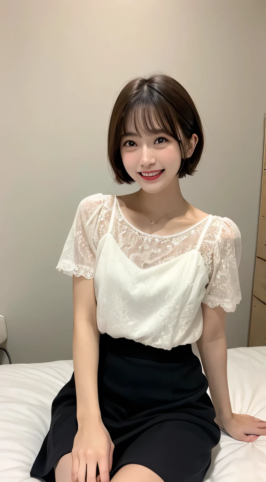 Lace Outfit、bed、Laughter、Short sleeve、Short Hair
