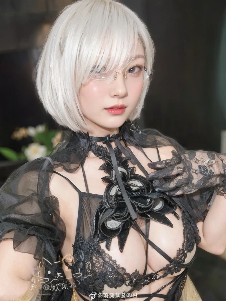 wear glasses,Sexy,Delicate face,
