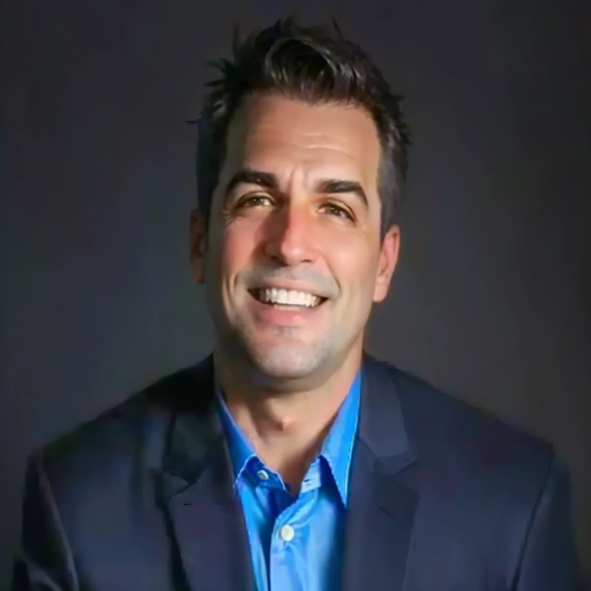 homem arafiado de camisa azul e jaqueta azul sorrindo, Mike Stoklasa, Eduardo Rucha, George Patsouras, daniel mirante, James Zapata, Reza Afshar, George Doutsiopoulos, david rios ferreira, foto profissional, Aaron Fallon, ben mauro, Marco Mann, profile picture with headshot, Ed Durmisevic, David Kostic