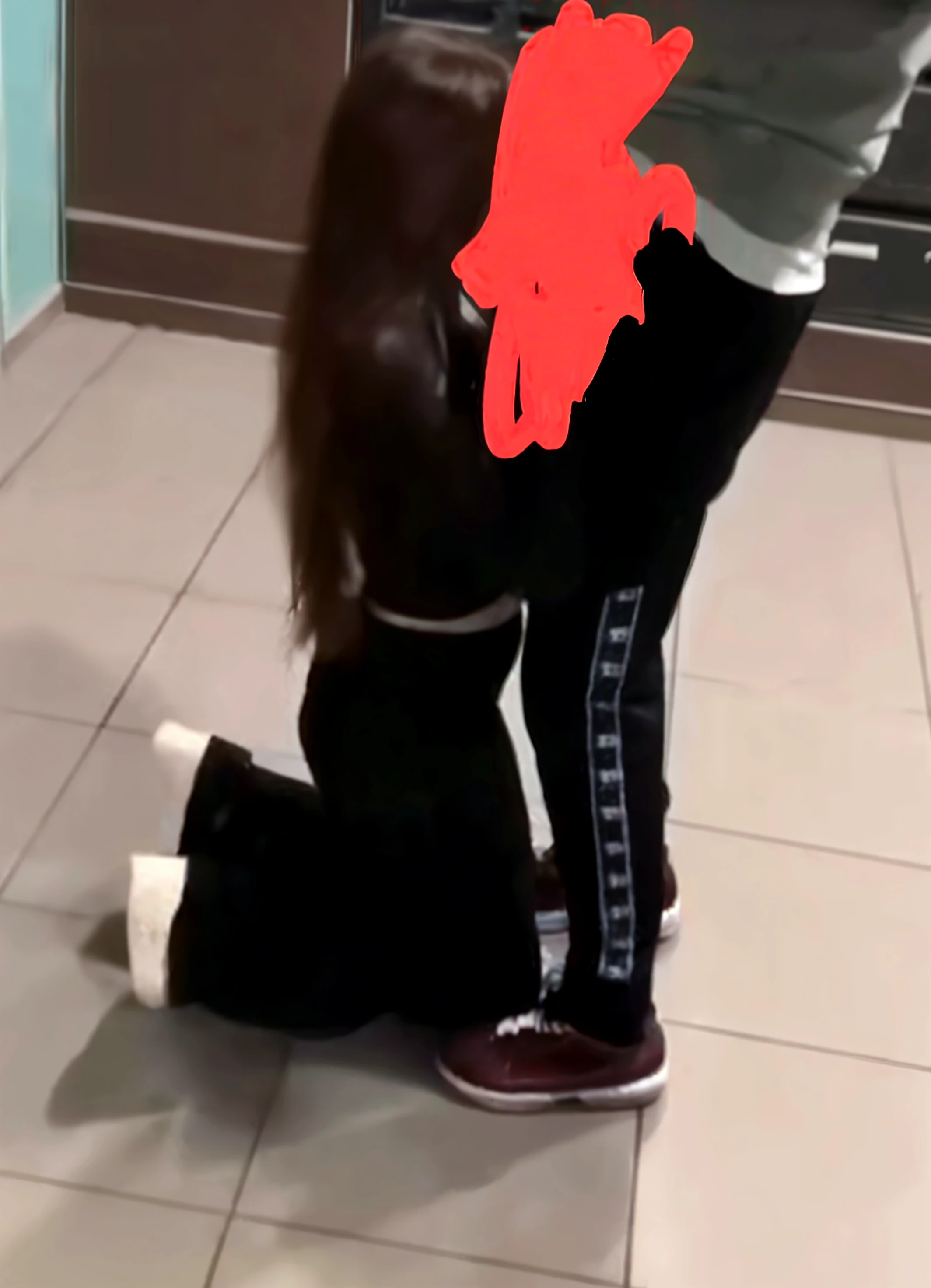((２woman attacked by another man. Lie down and push your butt up)). ((22 years old,japanese woman, long black hair、))、flat chest、slender body shape、thin waist、small ass、thin legs、Wearing a tank top、 slum、At an abandoned school that is about to collapse、Inside a dirty classroom with trash scattered around、open the thighs、A man&#39;s penis is inserted into her pussy from behind、 Another man tore off her tank top and exposed her breasts.、 I can see the nipples、desperate look、cry out