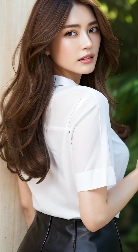 (highest quality,High resolution,masterpiece:1.3),Tall and beautiful woman,Slim Abs,Loosely wavy dark brown hair,Medium Breast,Wear a pendant,White Button Down Blouse,band,Black Skirt,(Tree with its back to the wall々),Beautifully expresses the fine details of the face and skin texture,Fine grain,double eyelid
