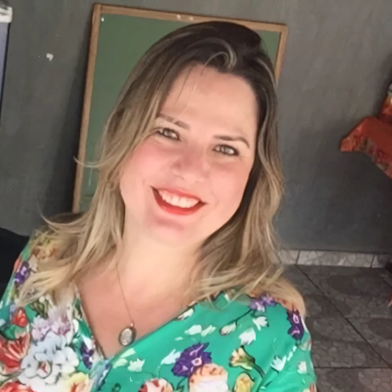 Obra de arte, melhor qualidade, ultra-detalhado, illustration,, cabine de recreio, Sozinho, microfone, fones de ouvido, realista, cabelo castanho, camisa, cabo, white camisa, from behind, microfone, microfone stand,  