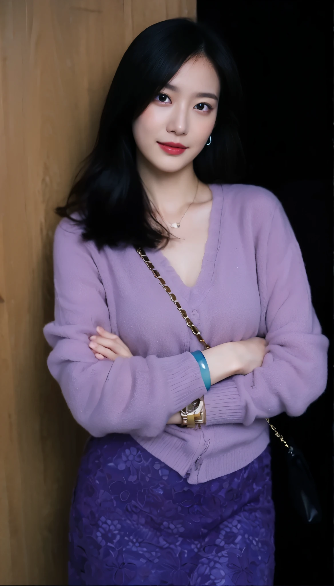 ((masterpiece, Top image quality, high resolution、solitary、radiant skin))(on the table, best quality, actual, Super detailed, meticulous, high resolution, 8k wallpaper), Close-up portrait of a beautiful woman, like, Smile, Light brown messy hair, Perfect dynamic composition, 美丽meticulous的眼睛, Like the cover of a fashion magazine, On Campus