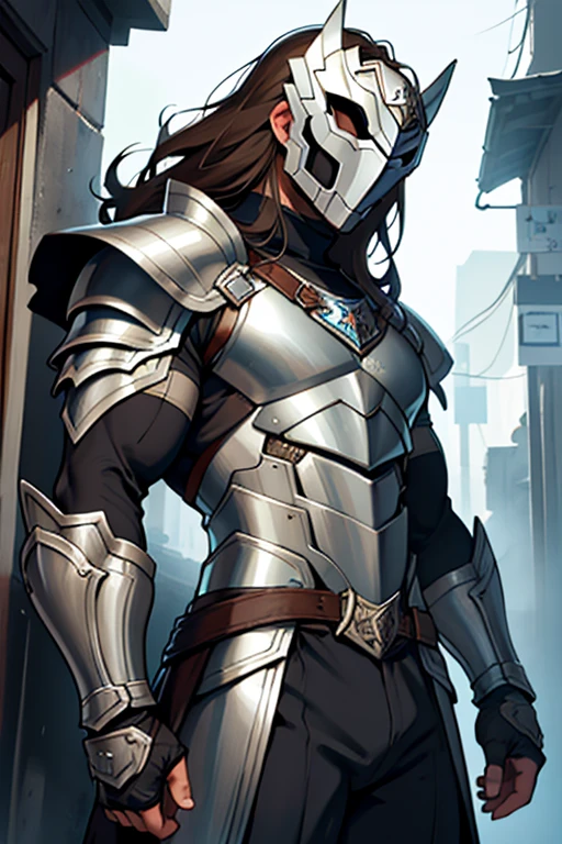 Hombre,. musculoso, long brown hair, silver armor mask, armadura de caballero de plata con el pecho descubierto