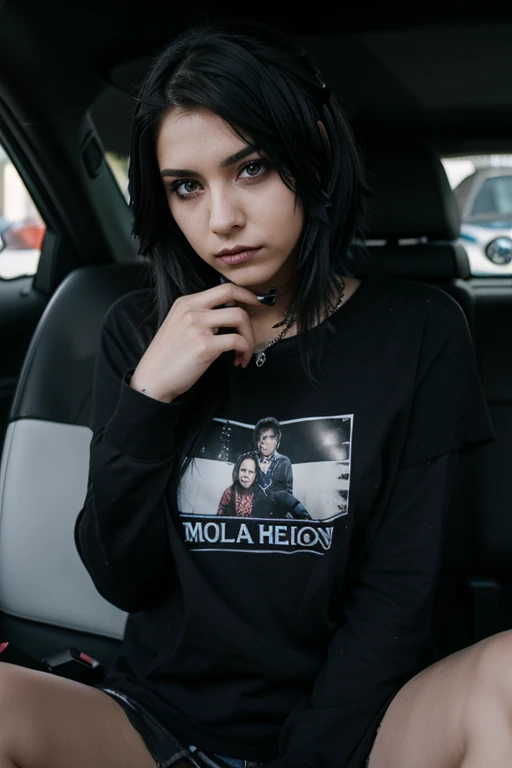Joven pareja emo ella es mexicana y el es polaco muy hermoso, hazlos en su auto BMW serie 3 , ropa a rayas , emo , emo Scene, emo boy , emo girl, emo make up