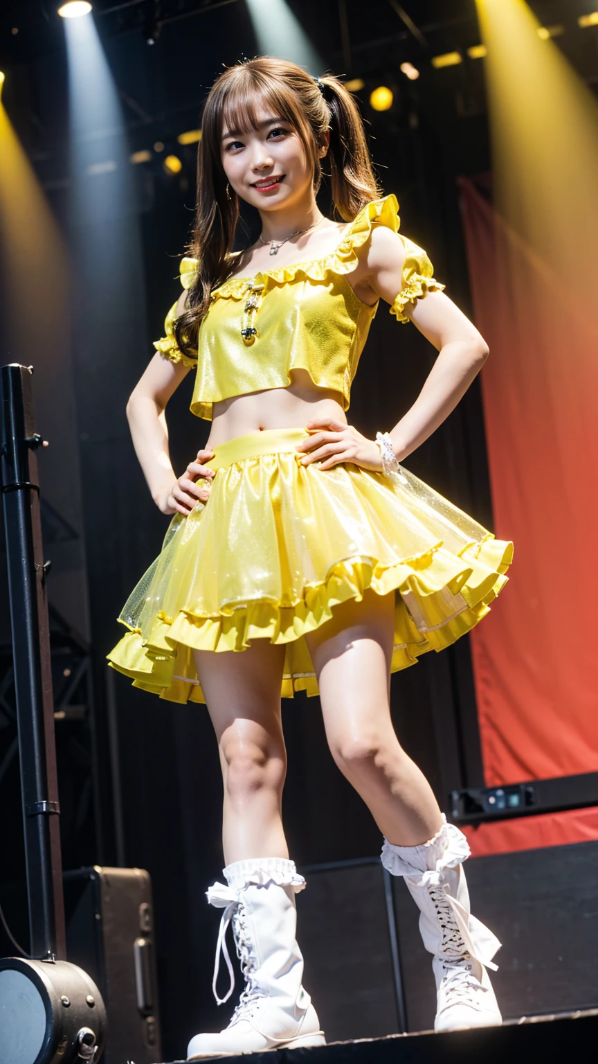 Una imagen de cuerpo completo. En una discoteca con muchas luces de colores, A beautiful young woman is dancing in a very cheerful and energetic way on a stage..... Ella lleva el pelo muy largo y ondulado, Ella lleva un vestido corto y ajustado de color verde claro, high heel shoes. She wears several very long rhinestone necklaces of youthful design.